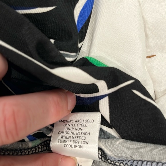 Banana Republic cap sleeve patterned short dress v neck black green blue PM - Picture 7 of 7